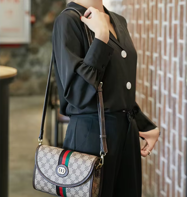 Aura Chic Crossbody