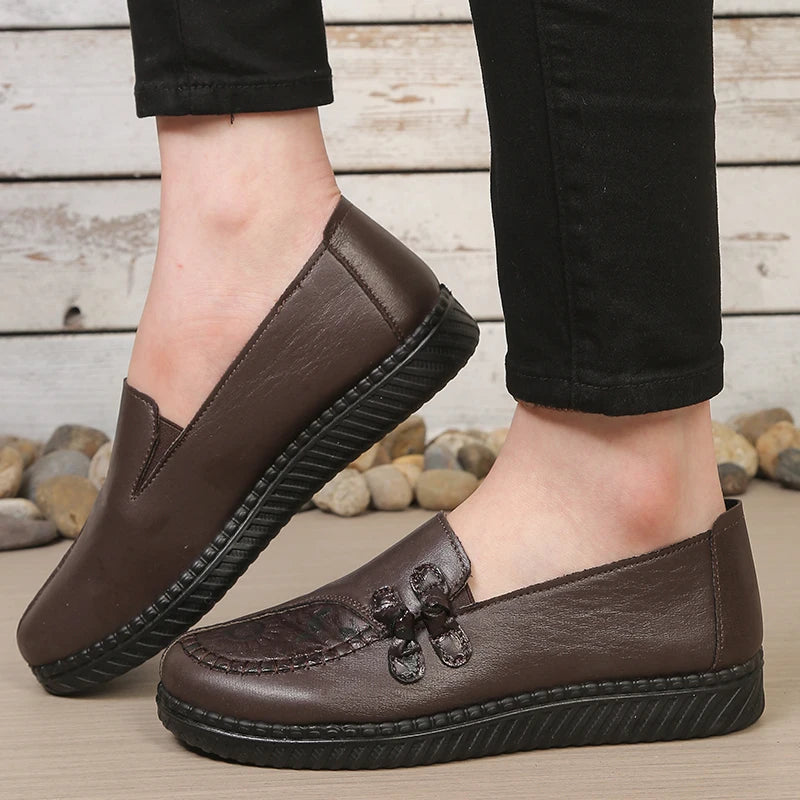 Women's leather flat shoes, spring and autumn women's loafers， single classic mom shoes, anti-slip comfortable and free shipping