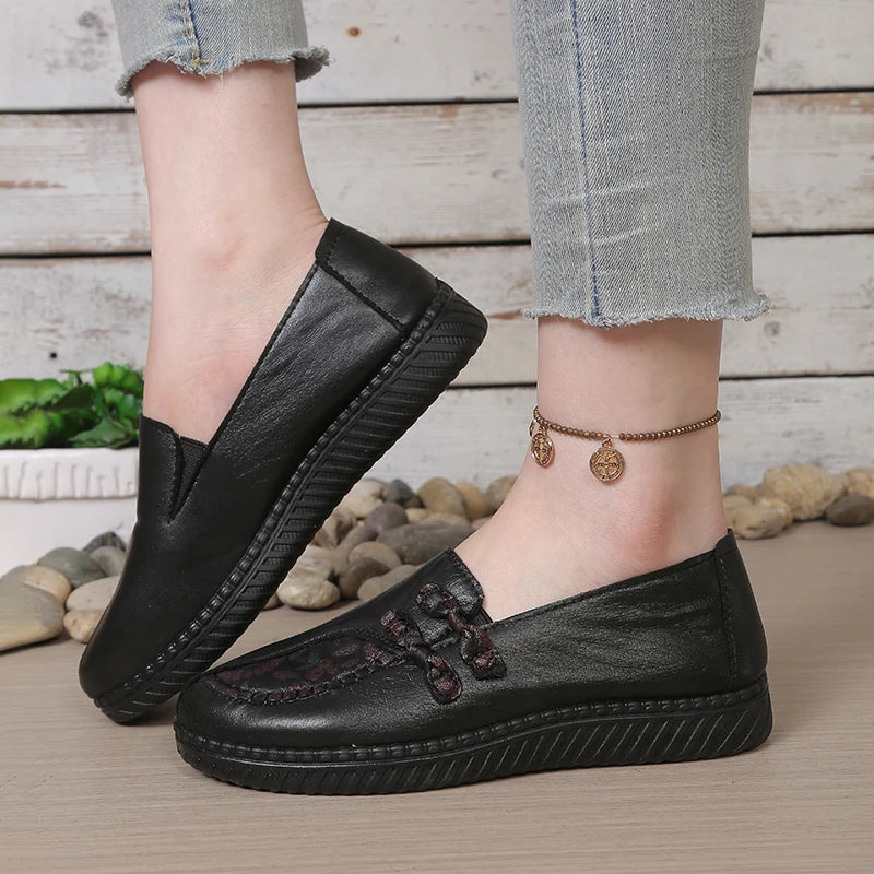 Women's leather flat shoes, spring and autumn women's loafers， single classic mom shoes, anti-slip comfortable and free shipping
