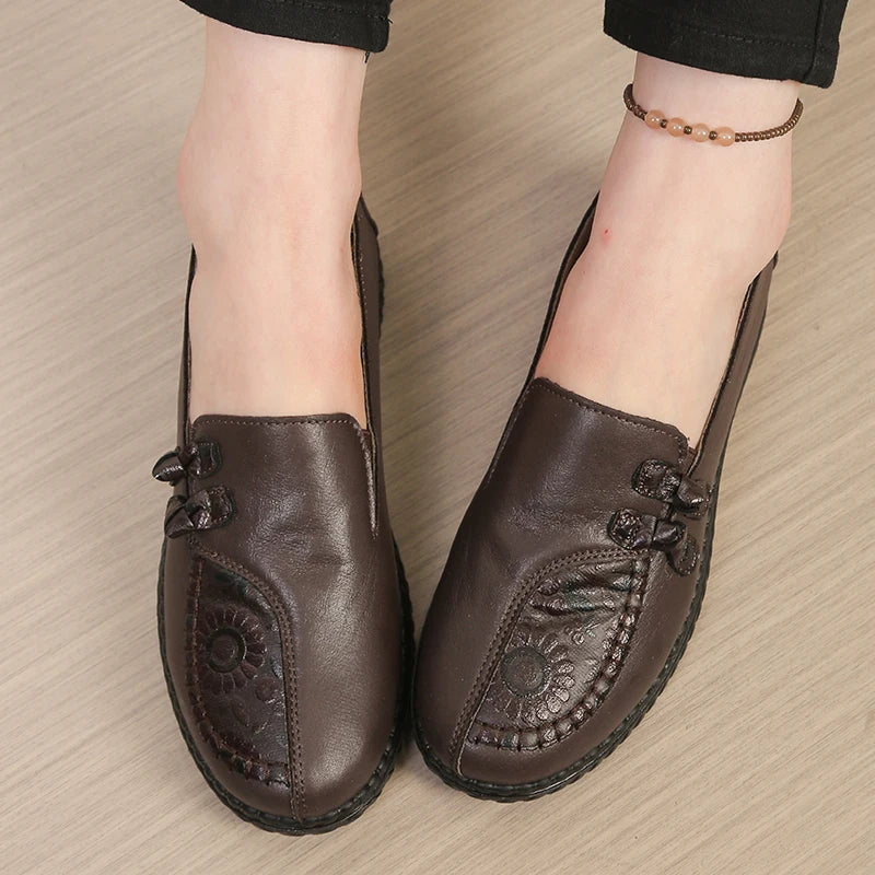 Women's leather flat shoes, spring and autumn women's loafers， single classic mom shoes, anti-slip comfortable and free shipping